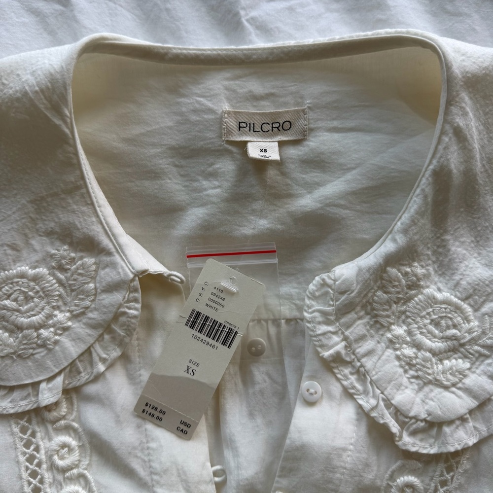 NWT Pilcro Anthropologie Embroidered Keira Blouse in Size XS - Picture 8 of 8